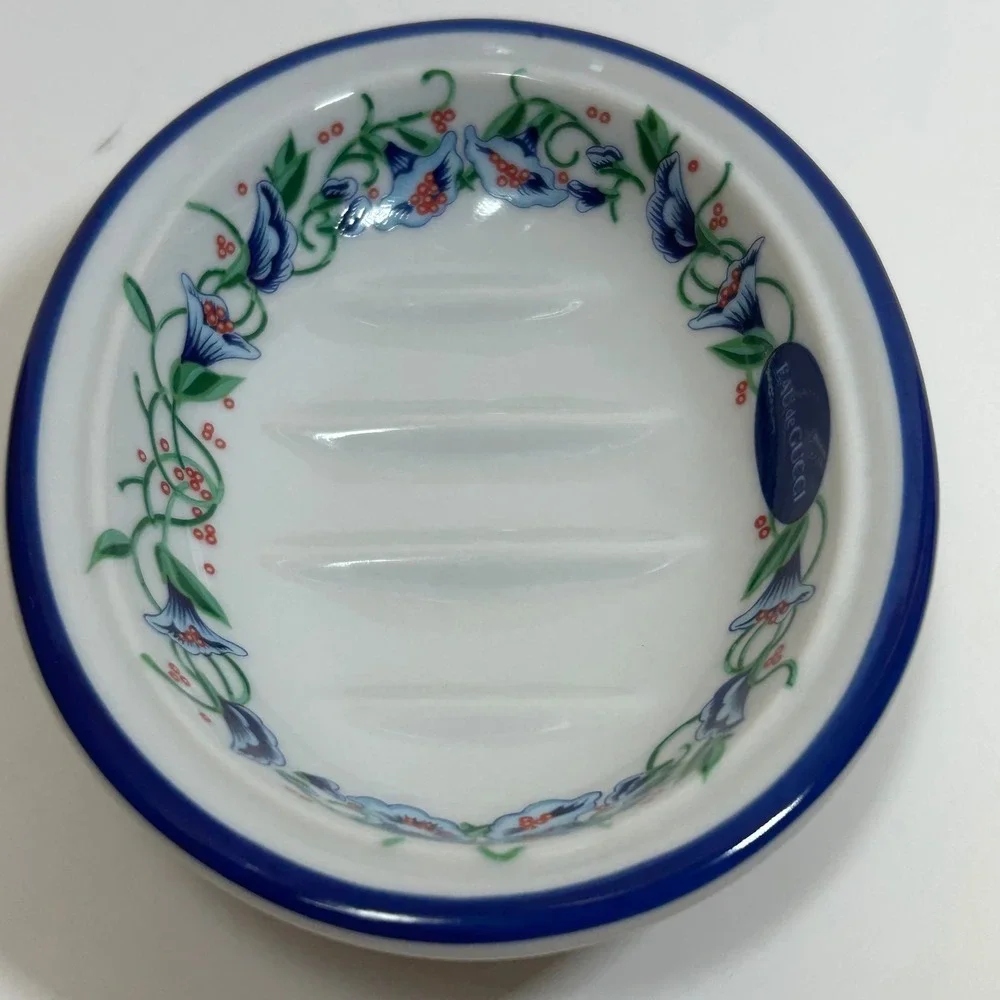 Vintage Eau de Gucci Woodmere China Porcelain Soap Dish Blue Floral Oval